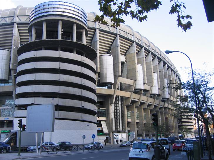 Santiago Bernabeu Stadium from Avenida de Concha Espina Santiago Bernabeu Stadium, Avenida de Concha Espina
