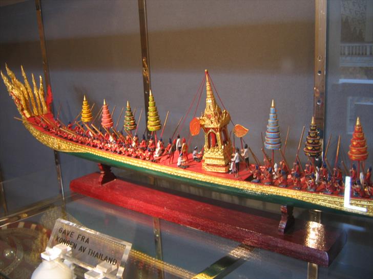 Gift from Thai king Gift from Thai king